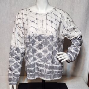 J S Crewneck Multi Patterned  XL Long Sleeve SweatShirt Pullover